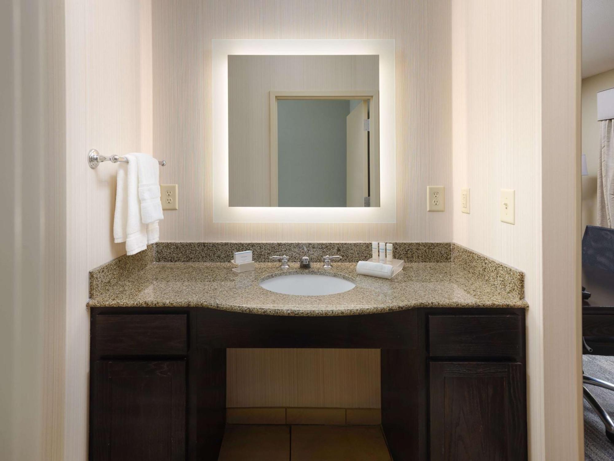 Homewood Suites By Hilton Atlanta Nw/Kennesaw-Town Center Екстериор снимка